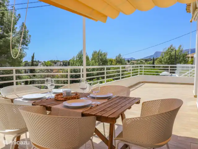 Villa Zahra | Espagne, Costa Blanca, Benissa - villa Sur le grand balcon, vous pourrez profiter des chaudes journées d’été.