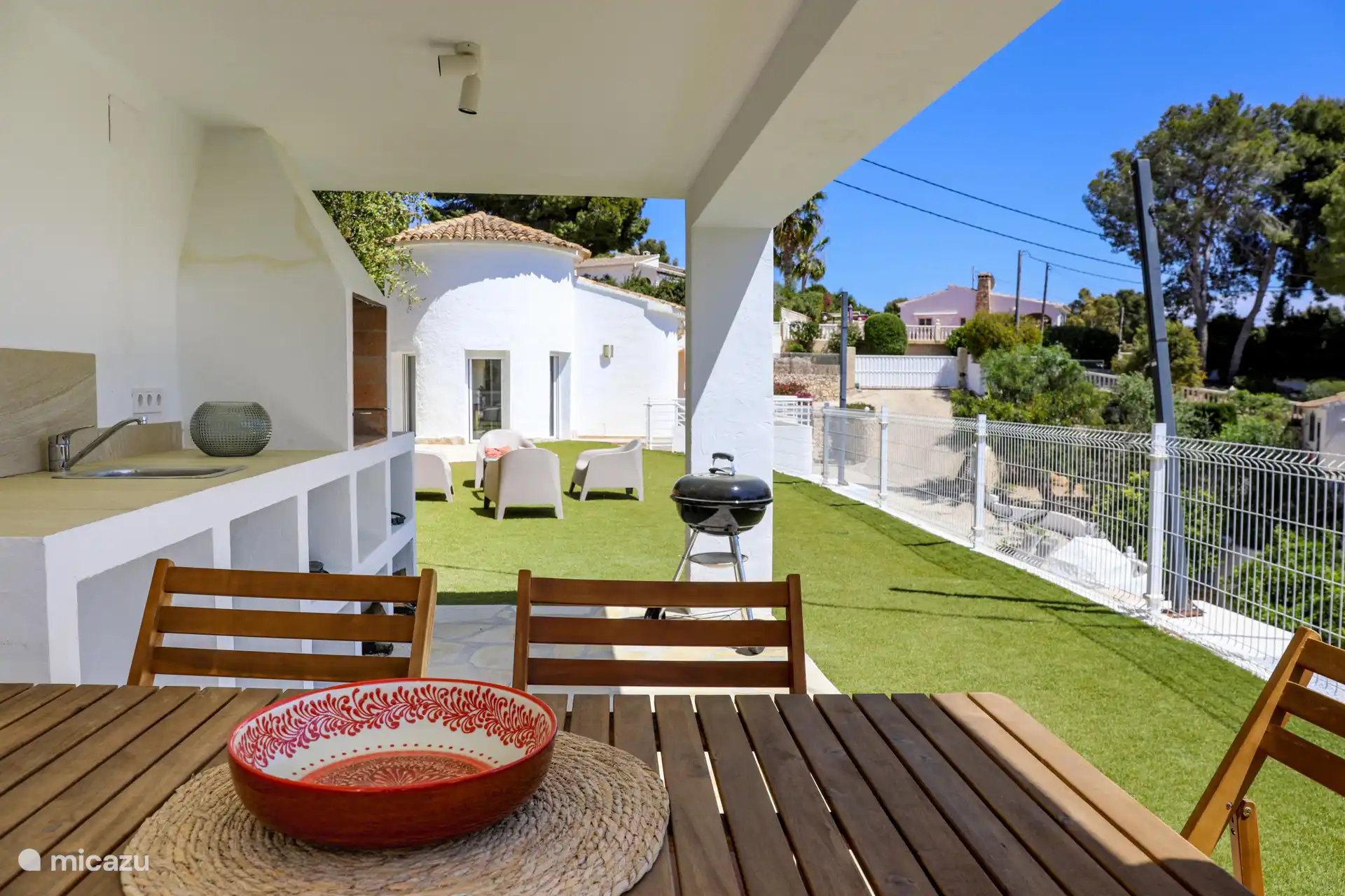 Moraira y Calpe están a solo 15 minutos en coche de Villa Zahra.