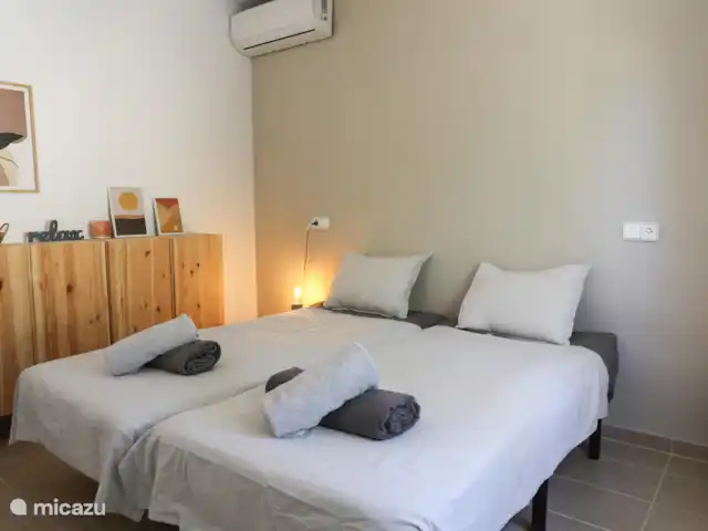 Villa Zahra | Espagne, Costa Blanca, Benissa - villa Dans chaque chambre, vous trouverez suffisamment d’espace de rangement pour ranger vos vêtements et vos affaires.