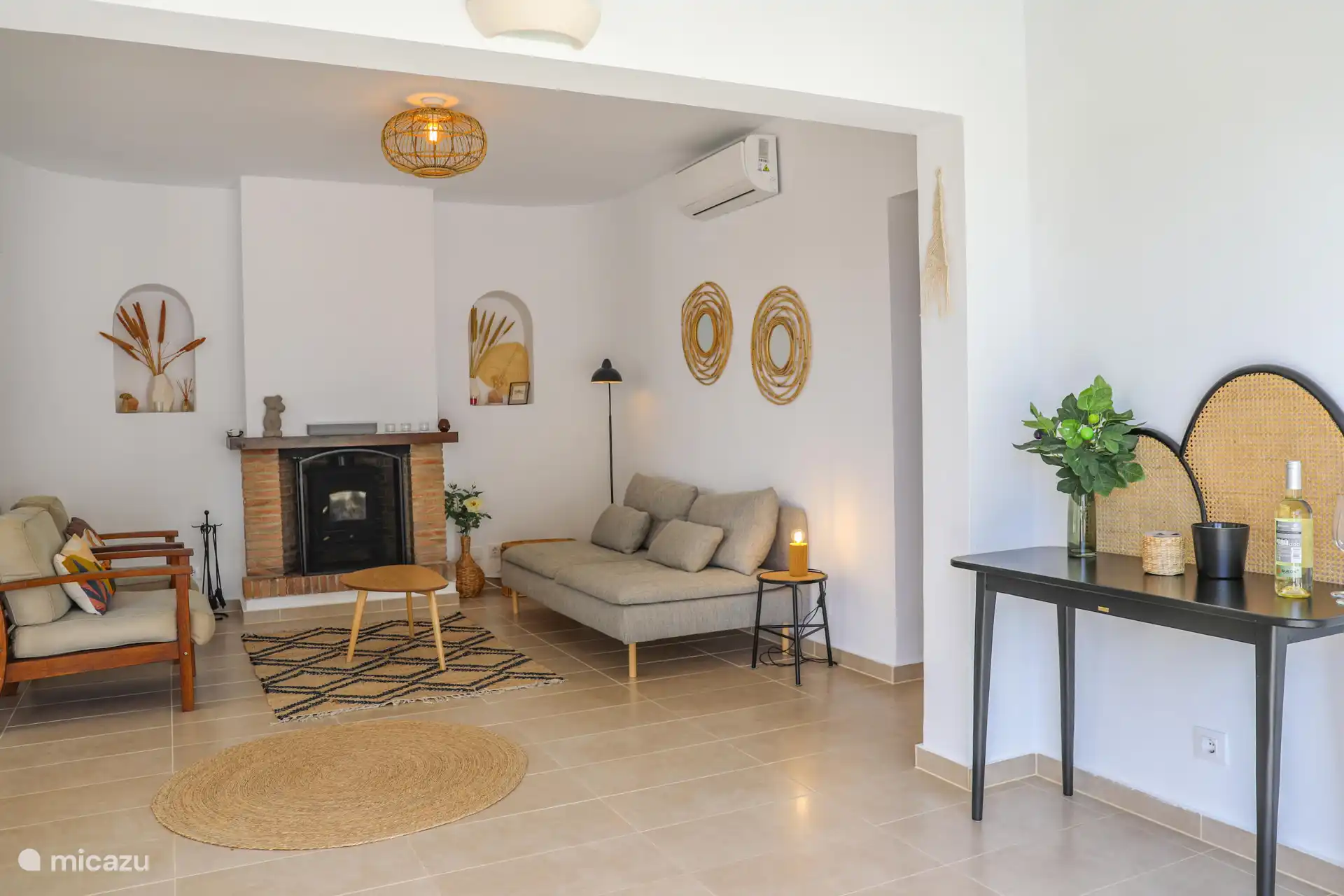 Moraira es un encantador pueblo de pescadores con un ambiente auténtico.