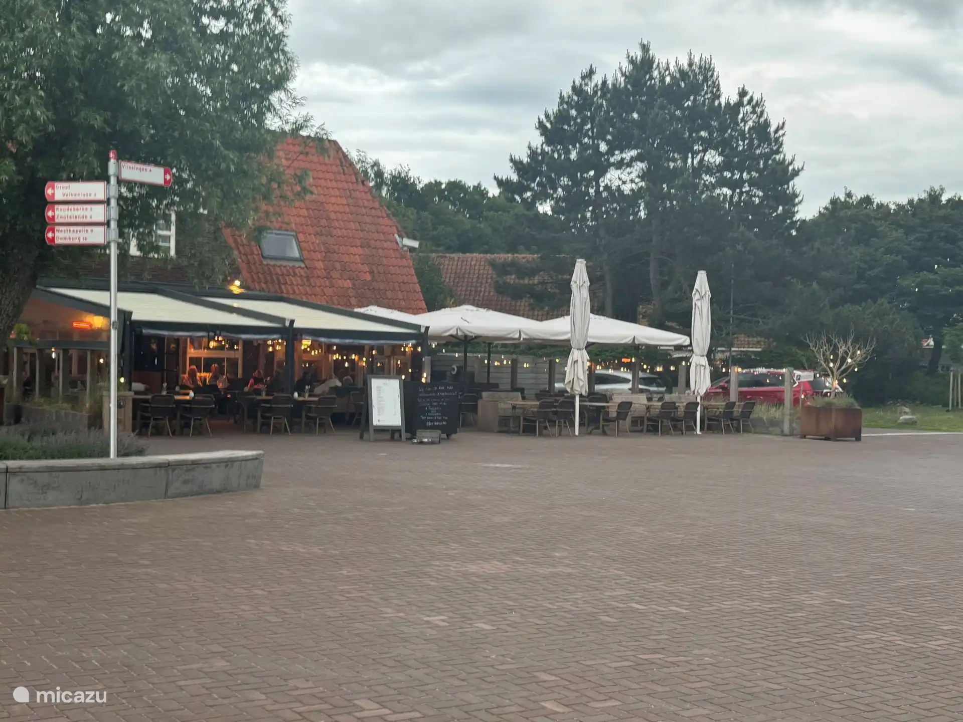 Terrasse auf dem Dishoek-Platz