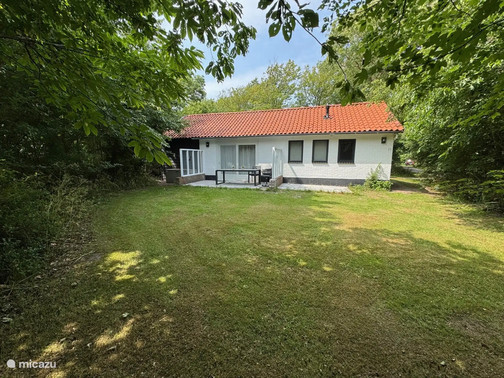 Rückseite mit Garten