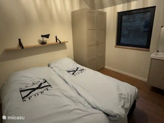 Uitwijck | Pays-Bas, Zélande, Dishoek - maison de vacances Chambre 3 avec 2 lits simples, armoire et lavabo privé