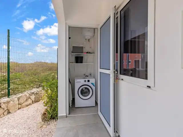 Bon Azul 5A en Curazao, Bandabou (oeste), Westpunt - casa vacacional Lavadora disponible en lavadero independiente. Ideal para estancias más largas.