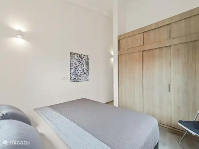 Punta Azul Ocean Resort 5B | Curaçao, Banda Abou (ouest), Westpunt - maison de vacances Chambre spacieuse avec lit double confortable - meublée pour une nuit de sommeil relaxante.