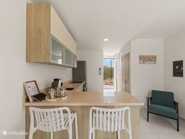 Punta Azul Ocean Resort 6B | Curaçao, Banda Abou (ouest), Westpunt - maison de vacances Cuisine équipée élégante avec tous les appareils nécessaires - idéale pour cuisiner confortablement pendant votre séjour.