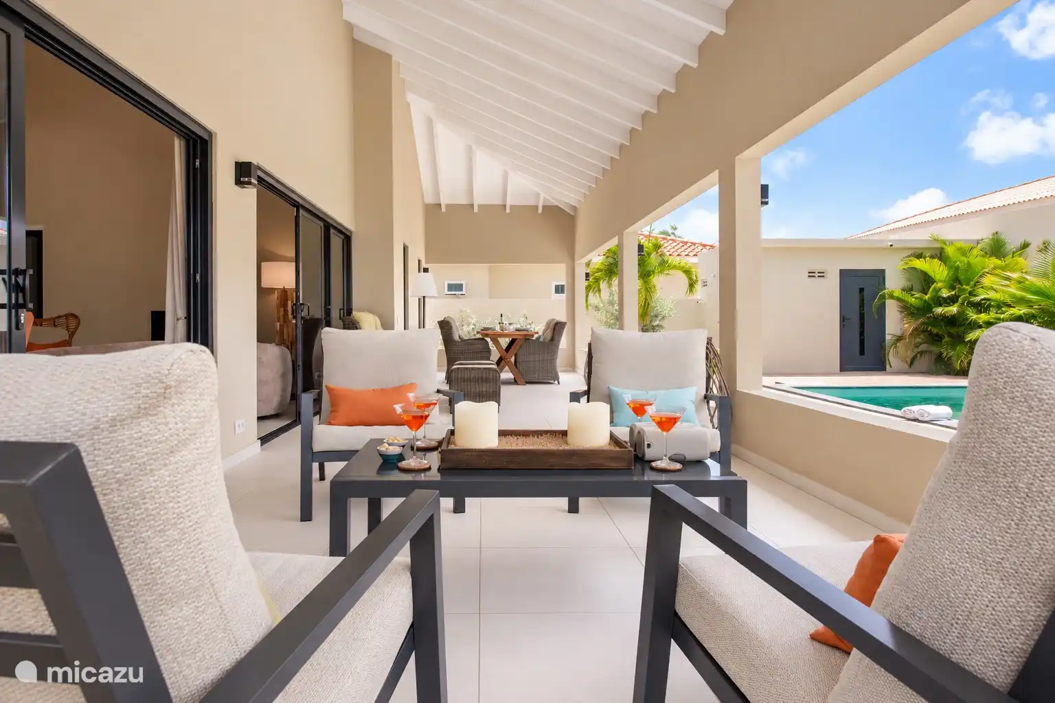 The wonderfully spacious porch
