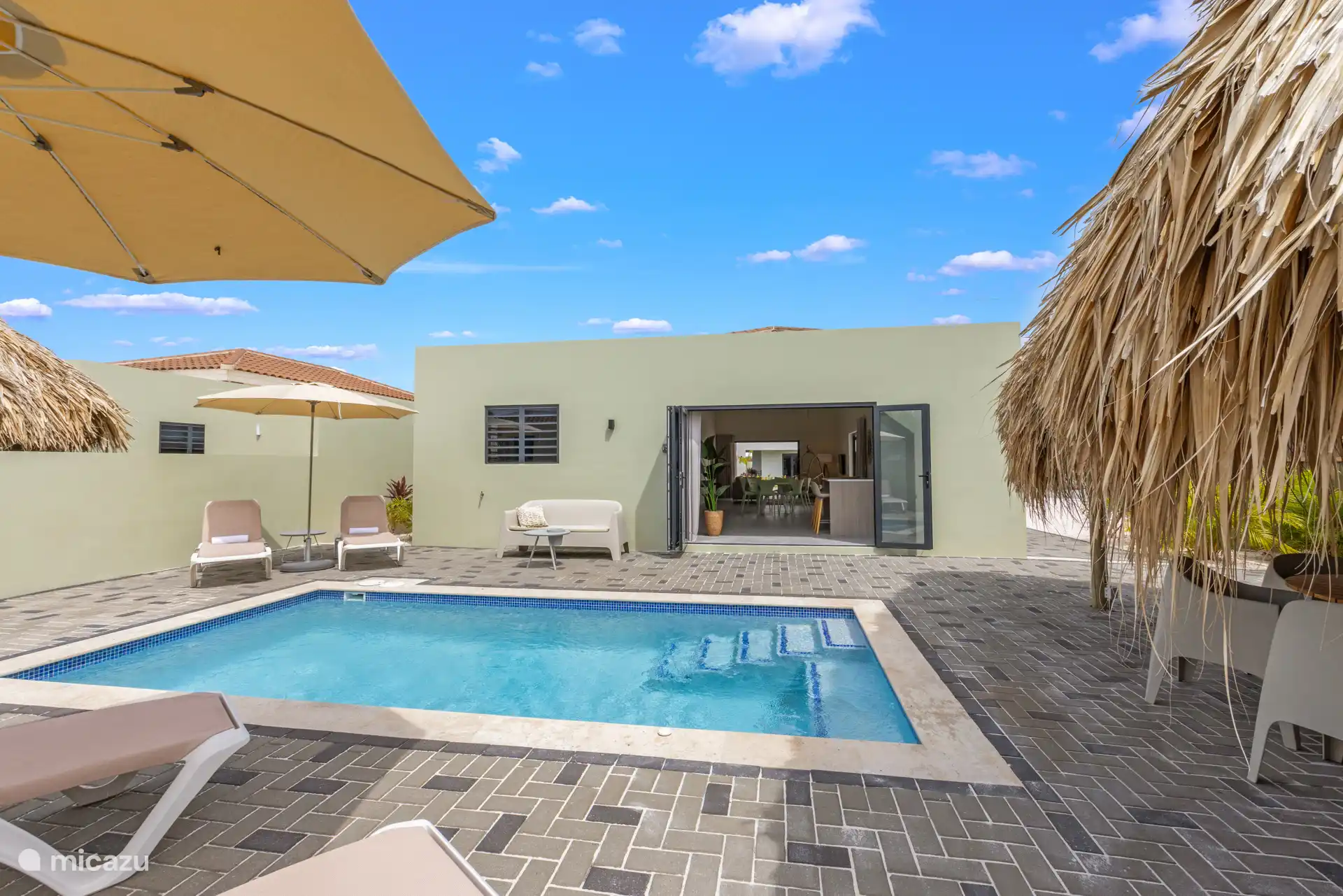 Genießen Sie Ihren eigenen privaten Pool im Garten!