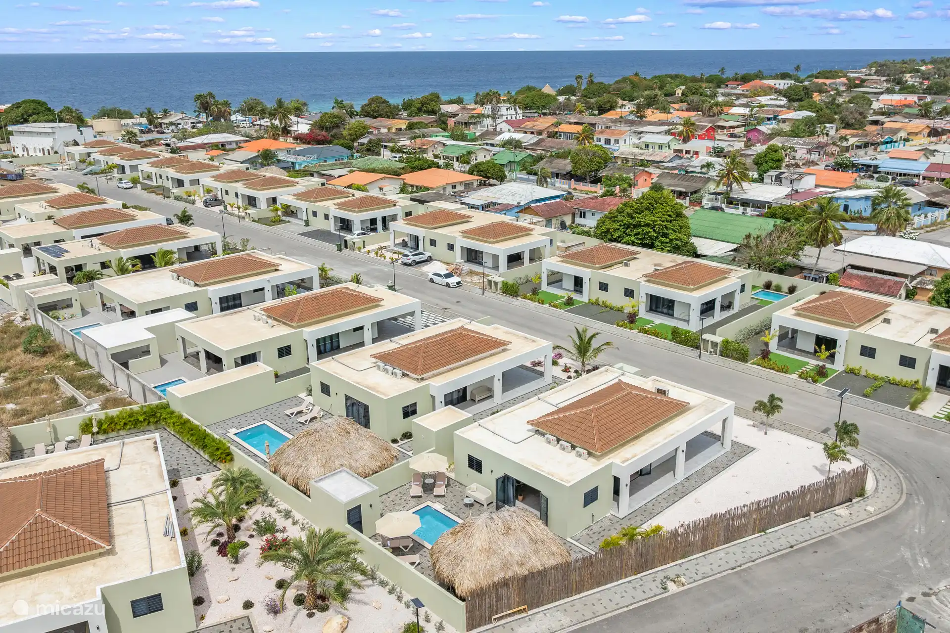 Das Elisabeth Resort liegt nur wenige Gehminuten vom Meer entfernt.