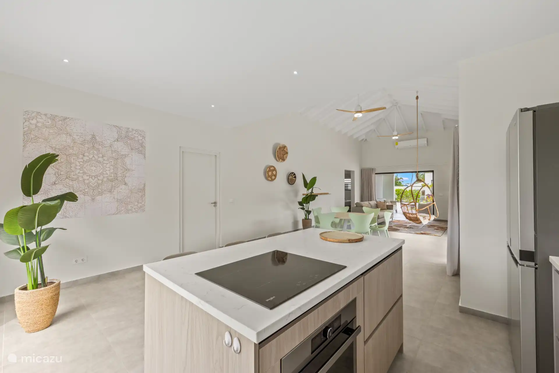 Offener Wohnraum, gemütlich, um miteinander in Kontakt zu treten.