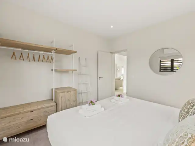 Elisabeth Resort en Mambo Beach en Curazao, Banda Arriba (este), Bapor Kibra - villa Habitación de invitados, pueden alojarse un total de 6 personas.