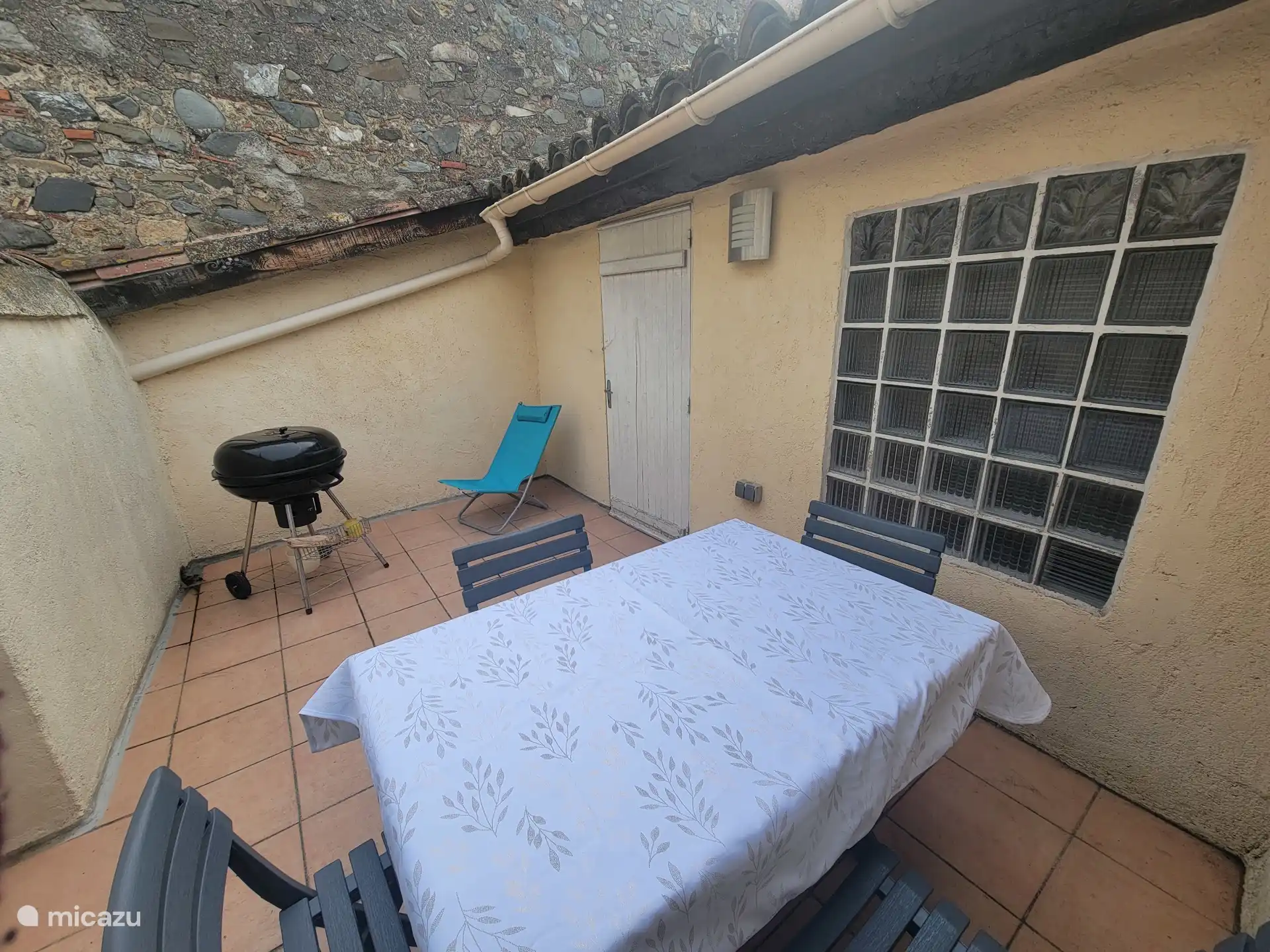 Terrasse sur le toit avec BBQ