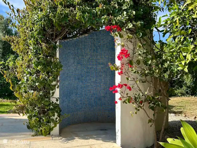 “Connosco Resort” 3-ka. Ricardo huren in Portugal, Algarve, São Bartolomeu De Messines - appartement Buitendouche (bij zwembad)