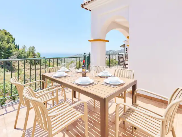 Location de Vacances Espagne, Andalousie, Frigiliana, villa - JA01 Villa Tomasina Frigiliana coin repas près de la cuisine