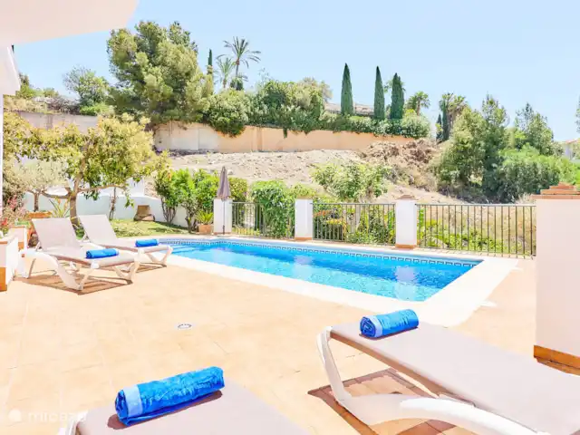 Location de Vacances Espagne, Andalousie, Frigiliana, villa - JA01 Villa Tomasina Frigiliana Terrasse de la piscine
