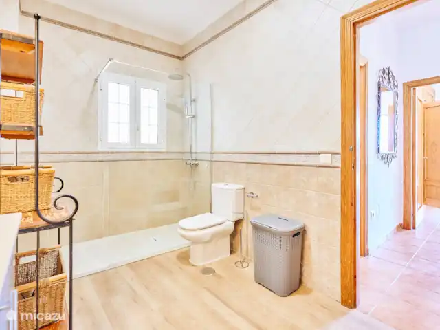 Location de Vacances Espagne, Andalousie, Frigiliana, villa - JA01 Villa Tomasina Frigiliana Salle de bain 1