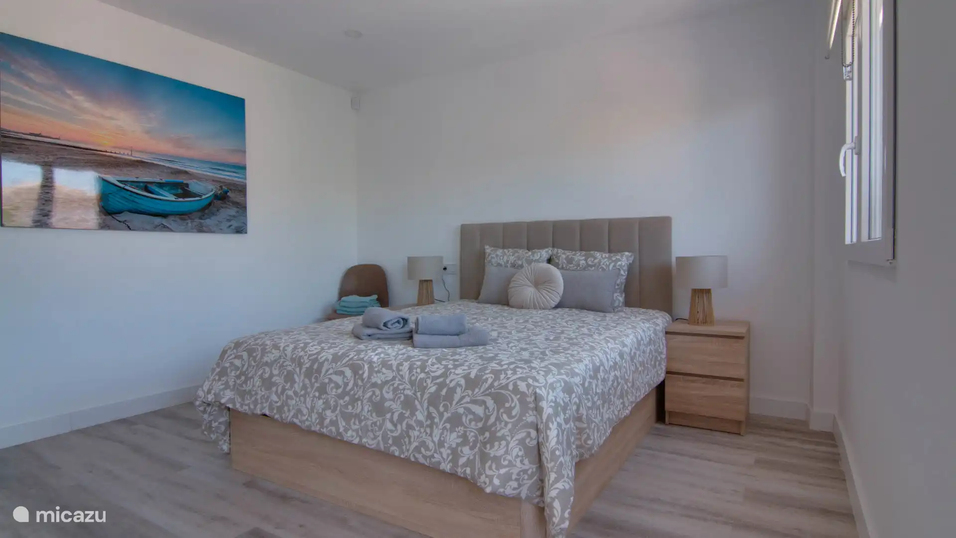 Schlafzimmer vorne 2. OG