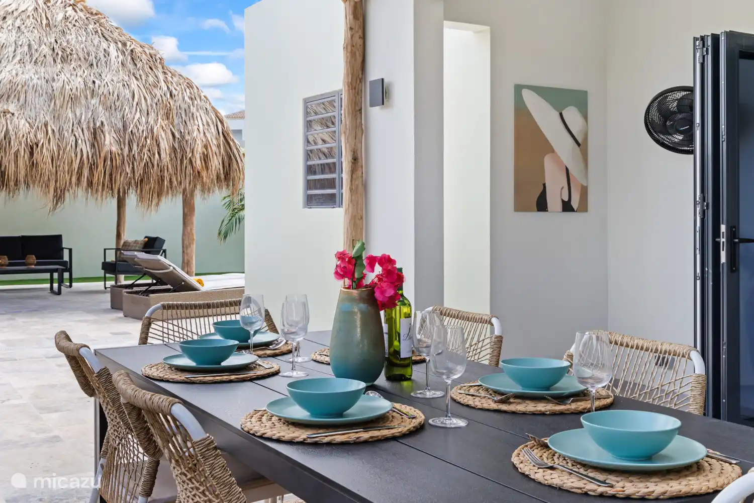 Lovely place for cozy meals together