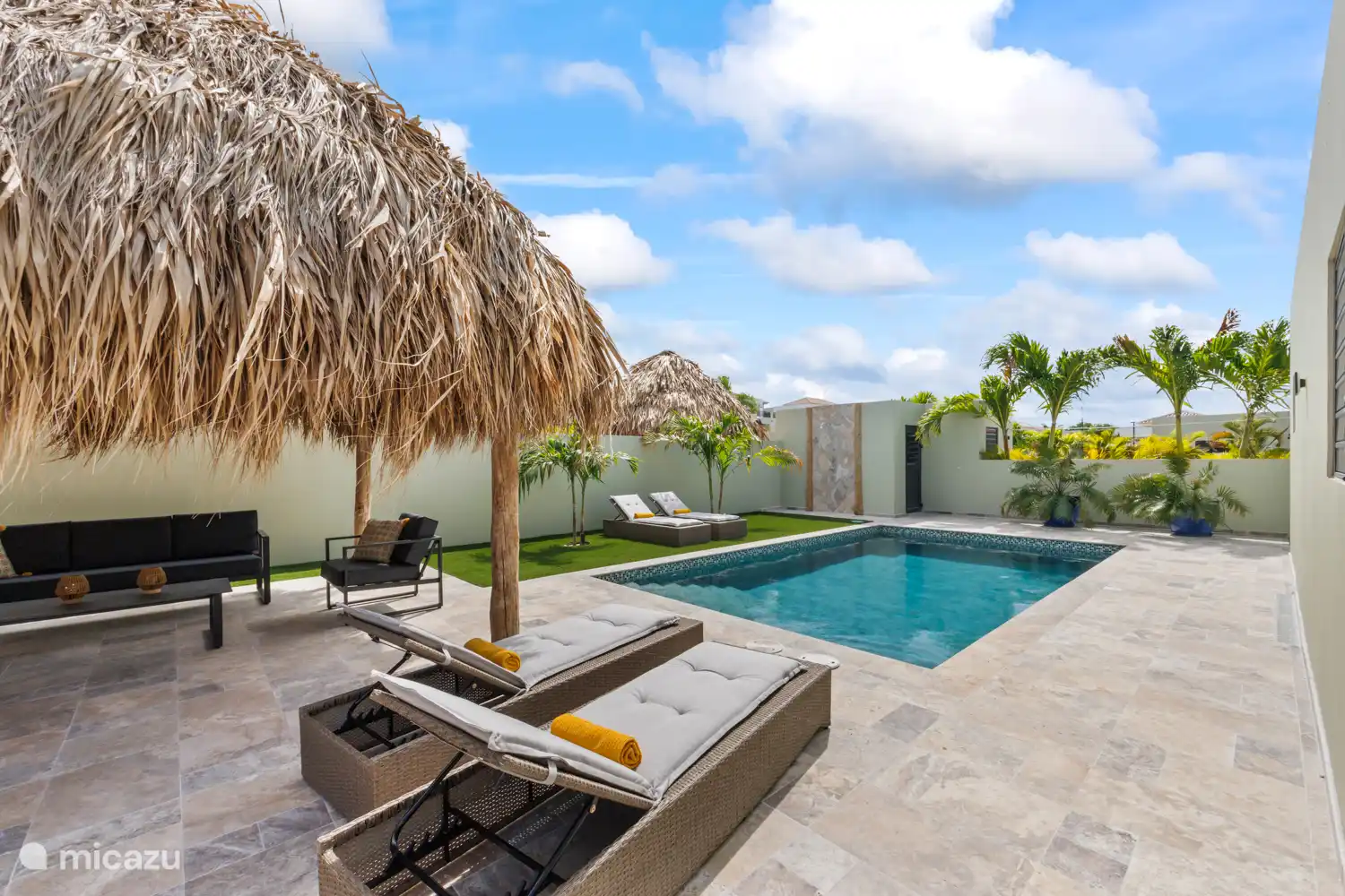 Large garden with private pool