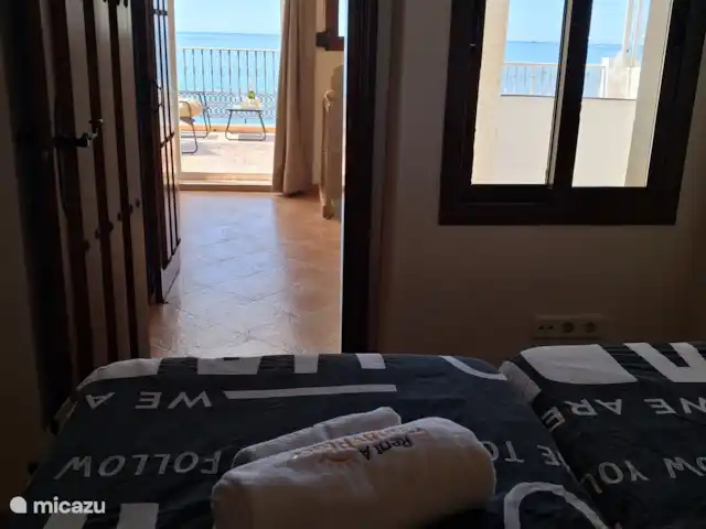 Retiro de Playa–Despertar junto al mar en España, Costa del Sol, Algarrobo-Costa - casa paredada Ver Dormitorio 1