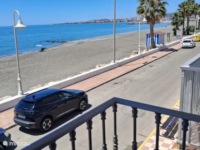 Retiro de Playa–Despertar junto al mar en España, Costa del Sol, Algarrobo-Costa - casa paredada Desde el balcón 1ª planta