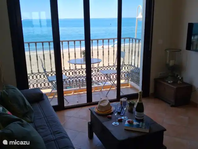 Retiro de Playa–Despertar junto al mar en España, Costa del Sol, Algarrobo-Costa - casa paredada Seaview