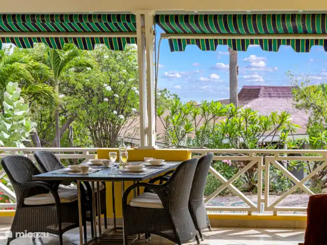 Location de Vacances Curaçao, Curaçao-Centre, Piscadera, maison de vacances - Casa Bella Vista Porche côté sud