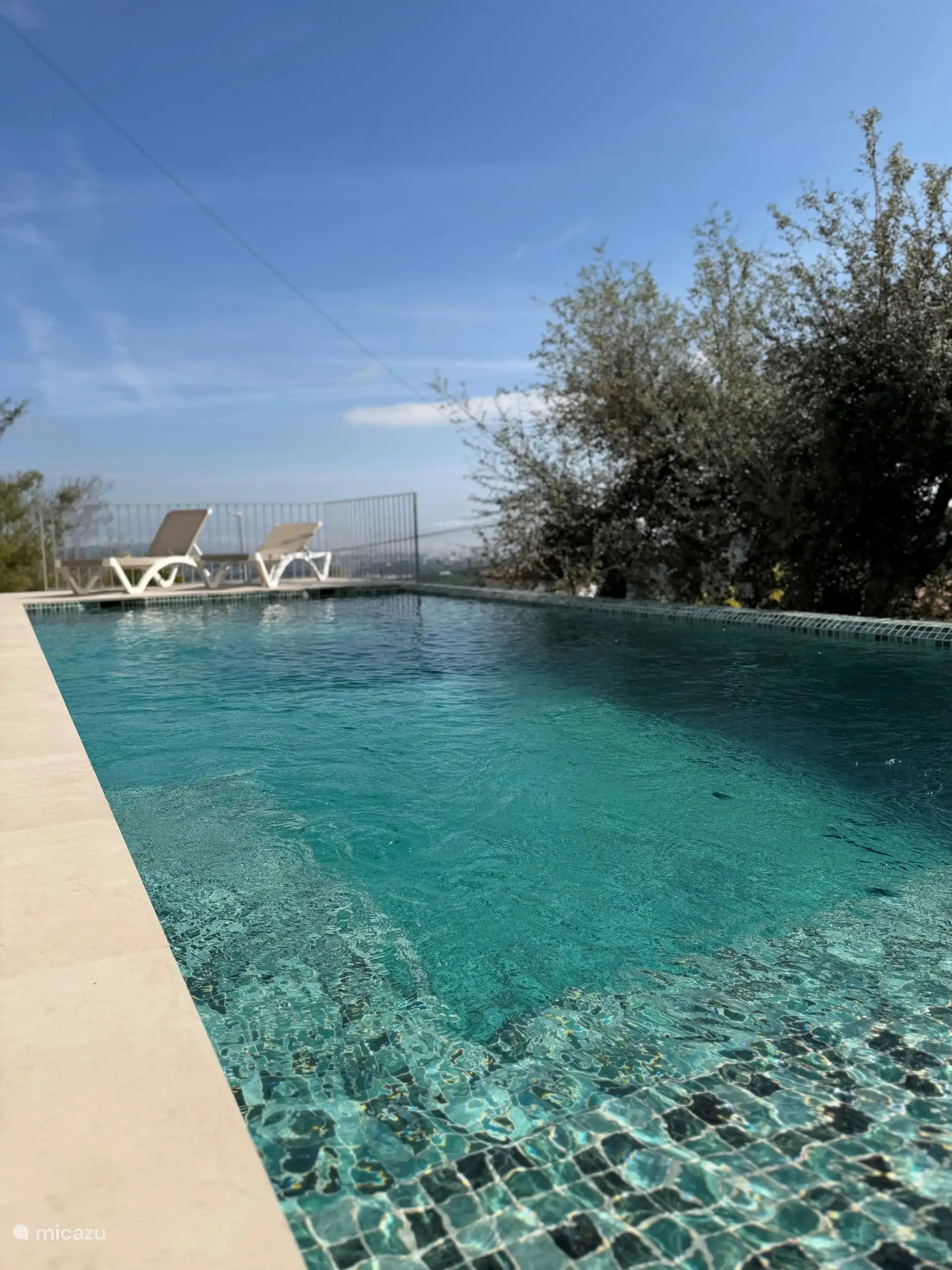 Infinity pool with sea views.