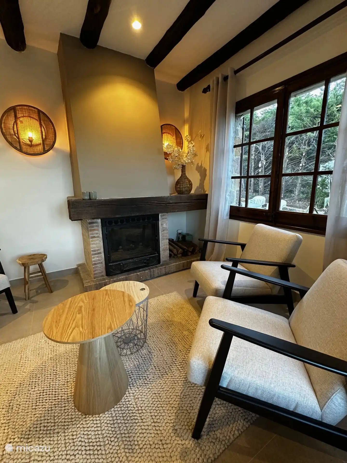 Sitzgelegenheit am Kamin