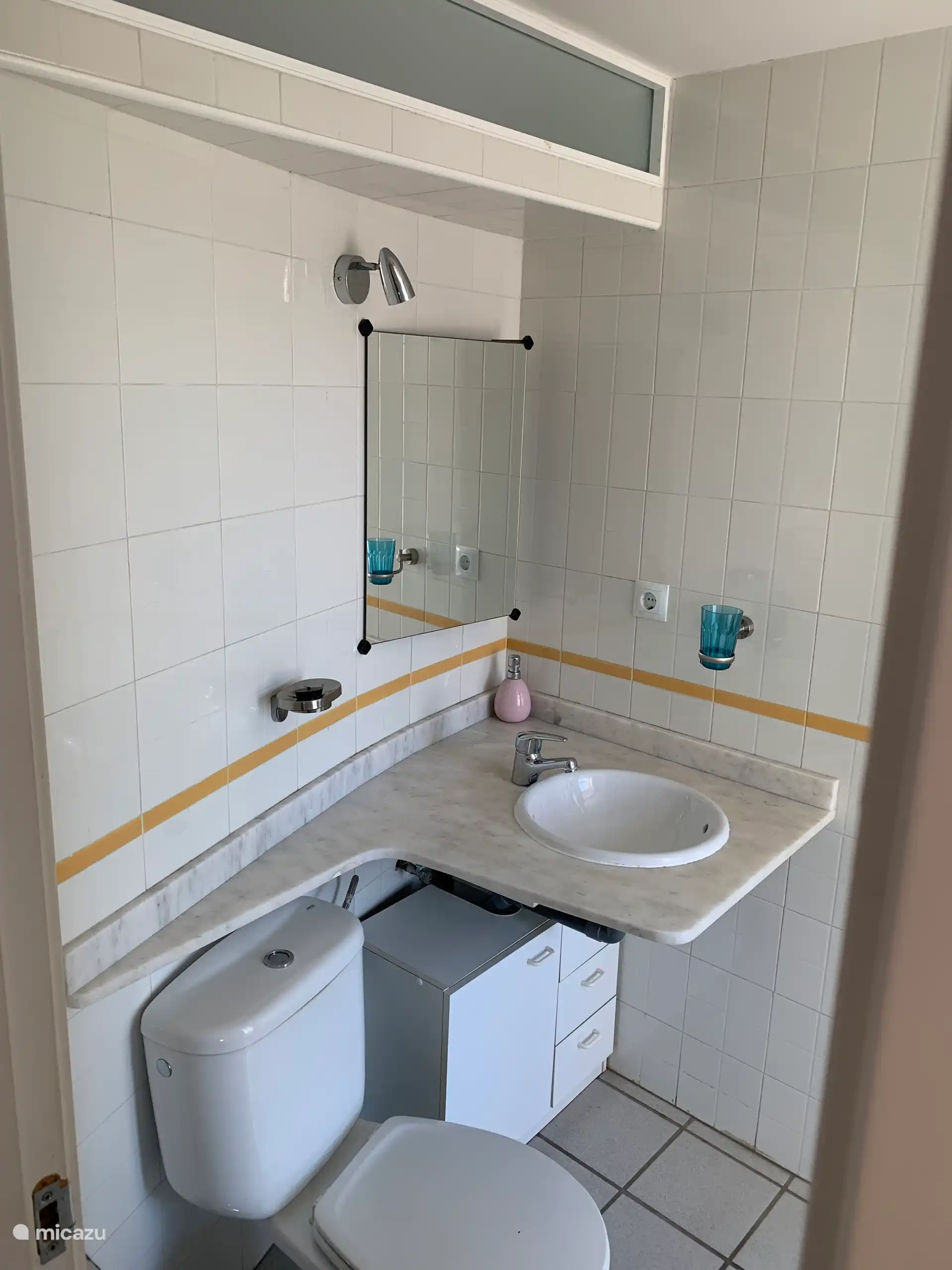 Cuarto de baño, dormitorio de invitados con ducha
