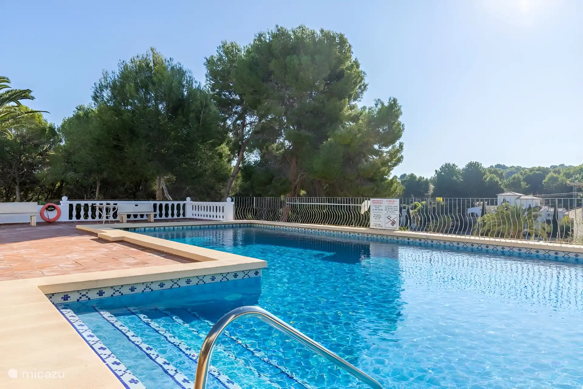 Gemeinschaftlicher Swimmingpool