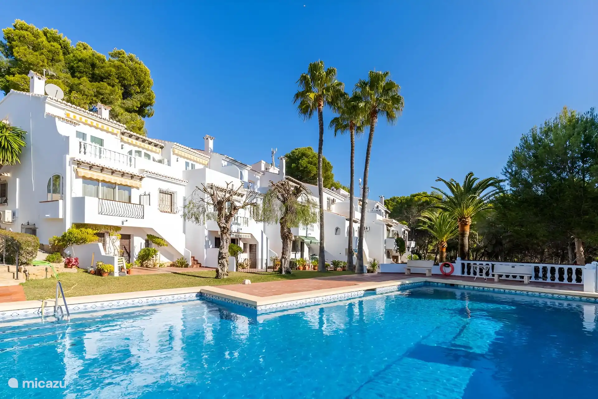 Gemeinschaftlicher Swimmingpool