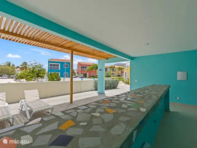 Punta Azul 12A Ocean resort  en Curazao, Bandabou (oeste), Lagun - apartamento Elegante casa de piscina justo al lado de la piscina, ideal para sombra, relajación y mayor comodidad.