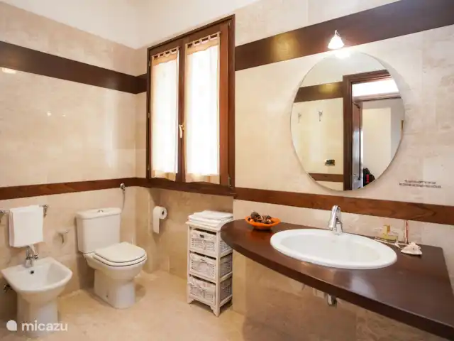 Villa Casa Karina Sol & Piscina & Relax en Italia, Apulia, Specchia - villa Cuarto de baño de la habitación doble (verde)