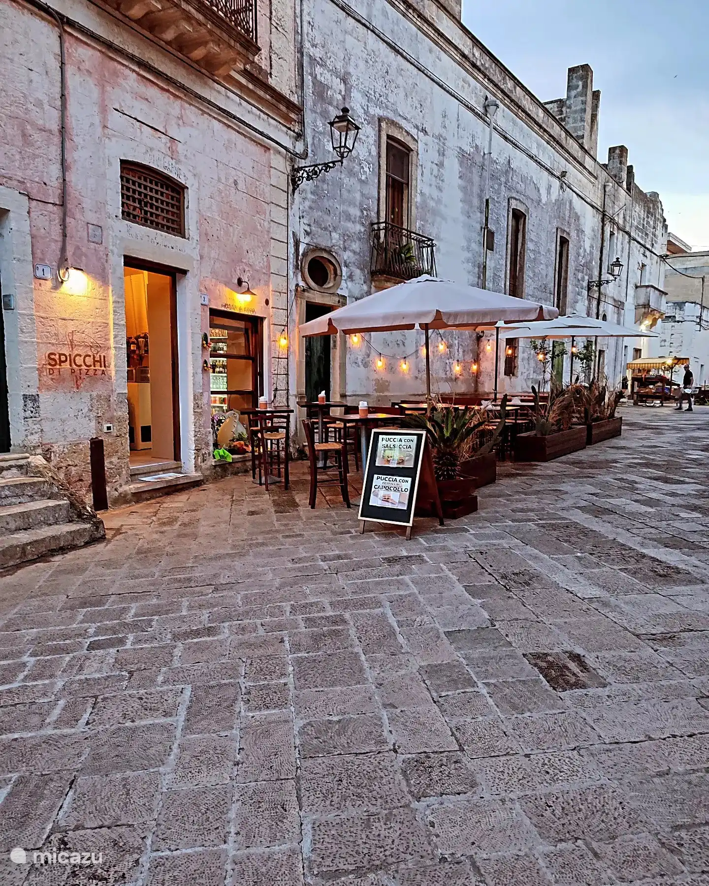 Pizzeria im Zentrum von Specchia