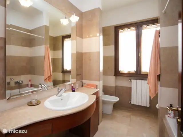 Villa Casa Karina Sol & Piscina & Relax en Italia, Apulia, Specchia - villa Baño de la habitación individual