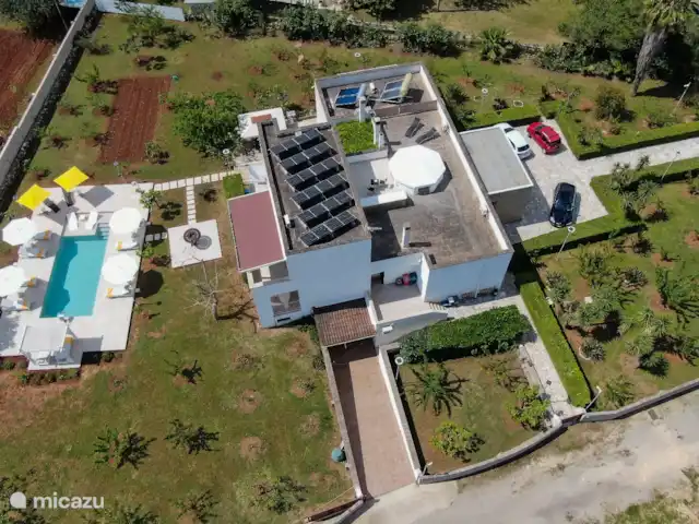 Villa Casa Karina Sol & Piscina & Relax en Italia, Apulia, Specchia - villa Vista de la casa con dron