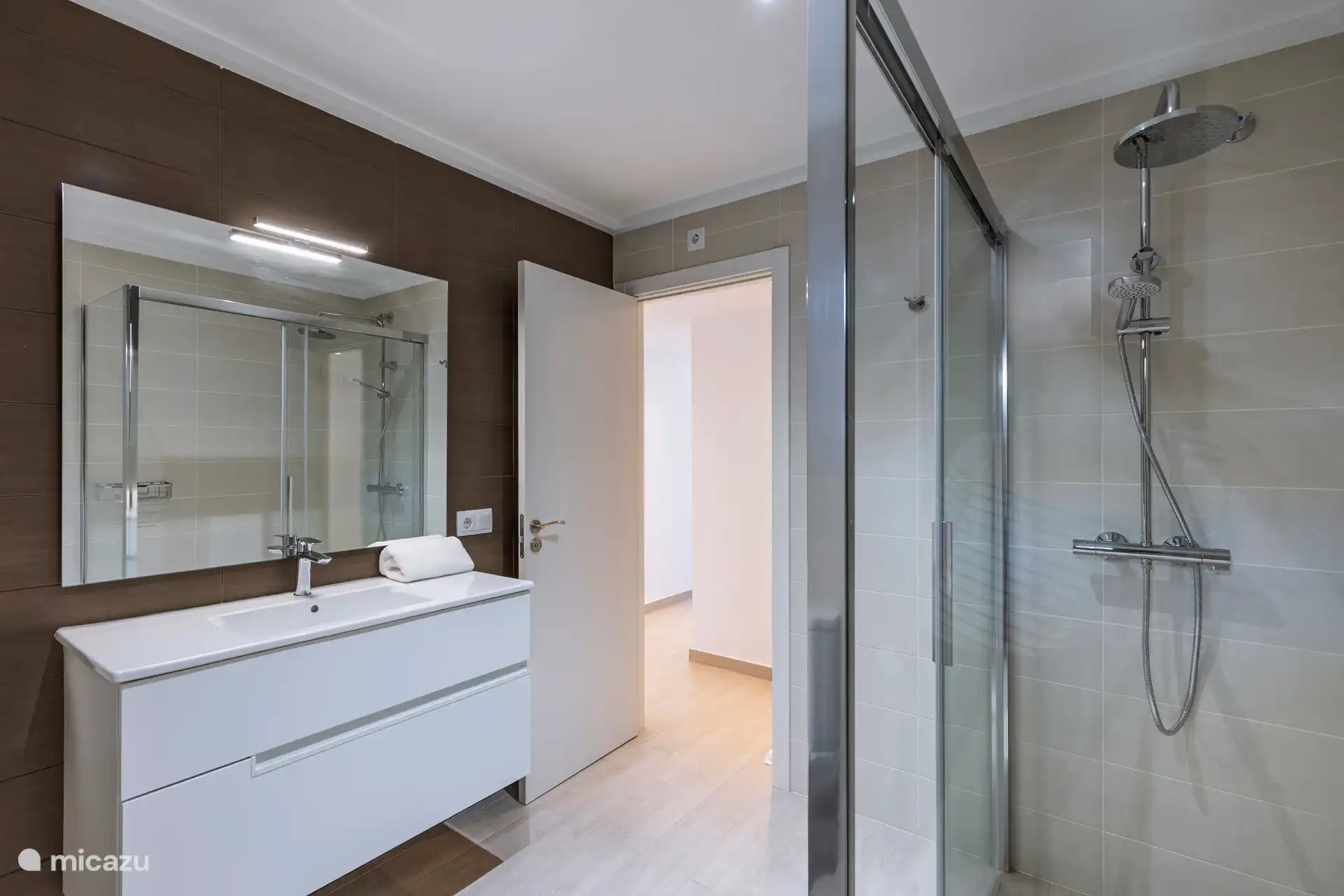 Bathroom apartment