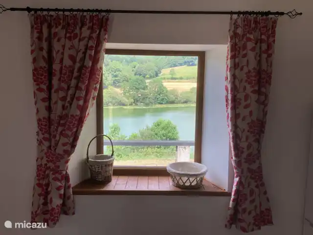 Le gîte des Vieilles Écuries  | France, Bretagne, Canihuel - gîte / cottage Vue depuis la fenêtre de la cuisine
