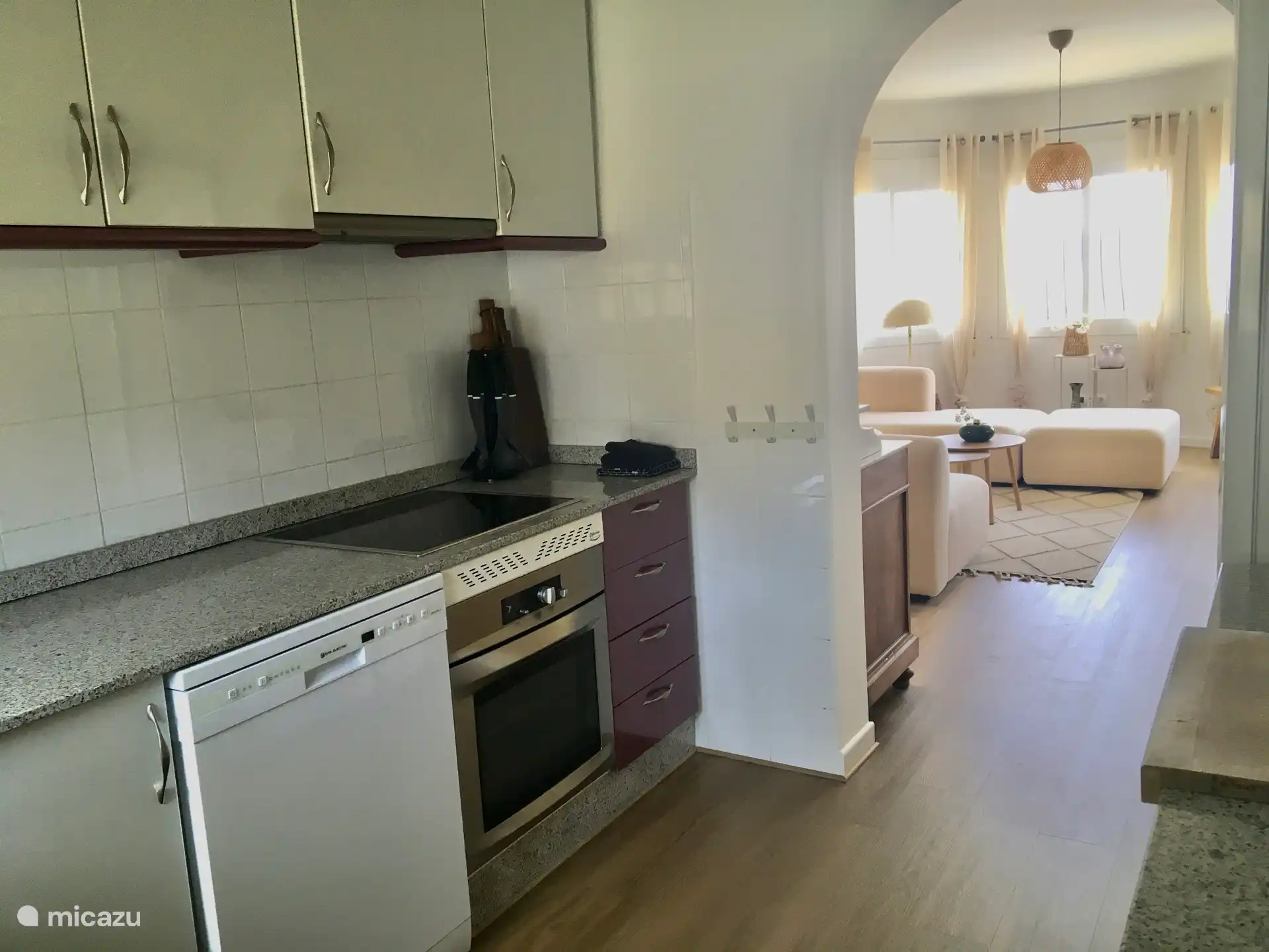 K&#252;che und Wohnzimmer