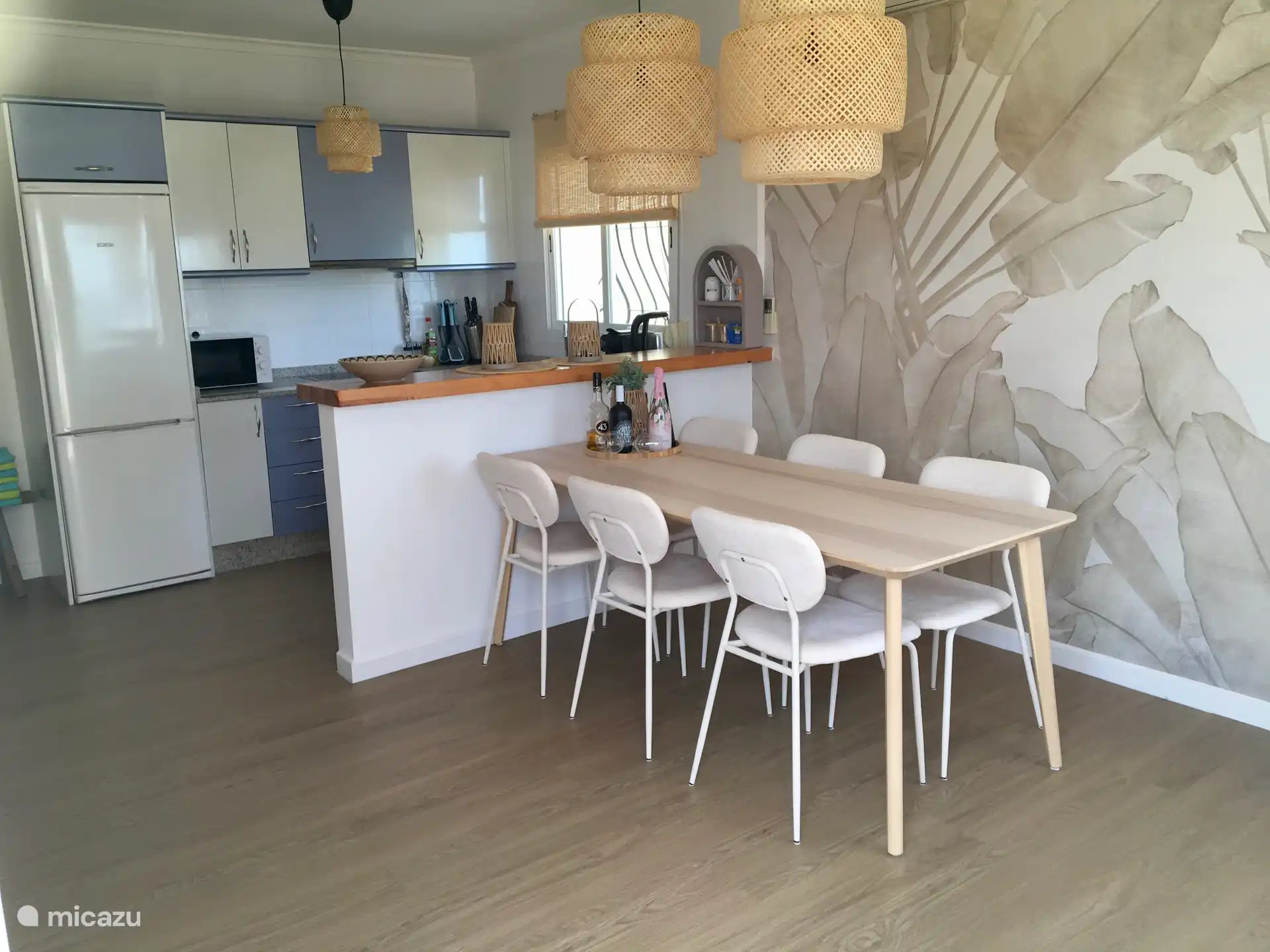 Essbereich mit offener K&#252;che