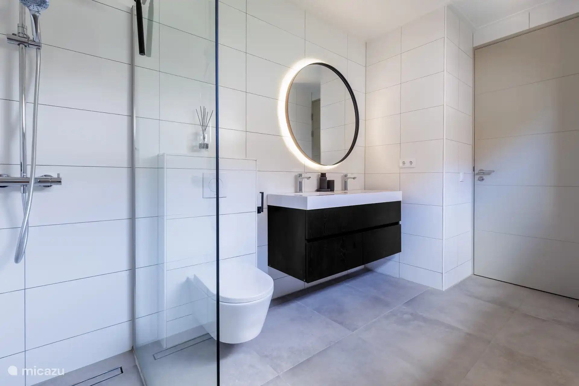 Bathroom of master bedroom