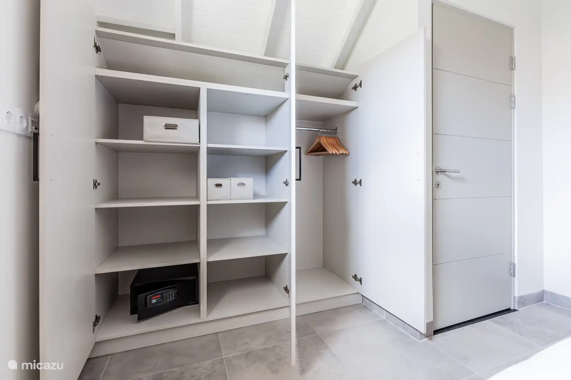 Spacious fitted wardrobes