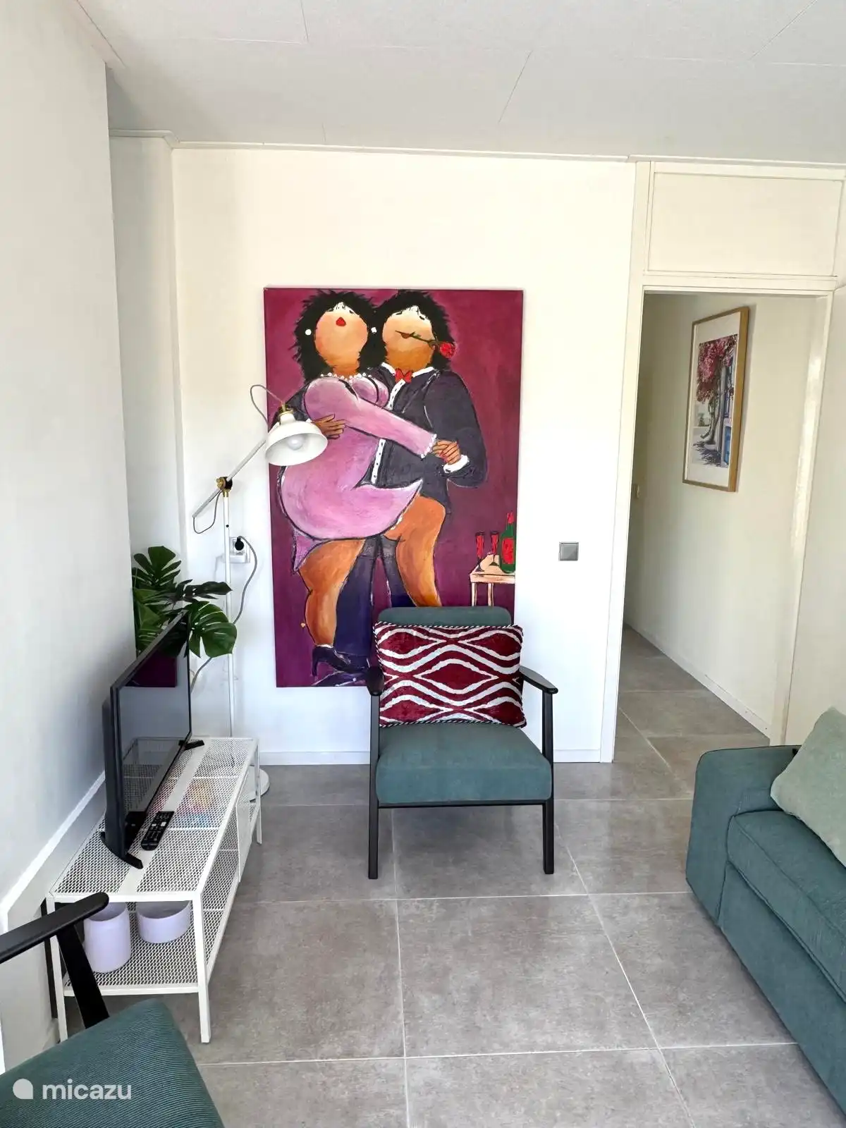 Mit uns allen hinter der Tube genießen. 