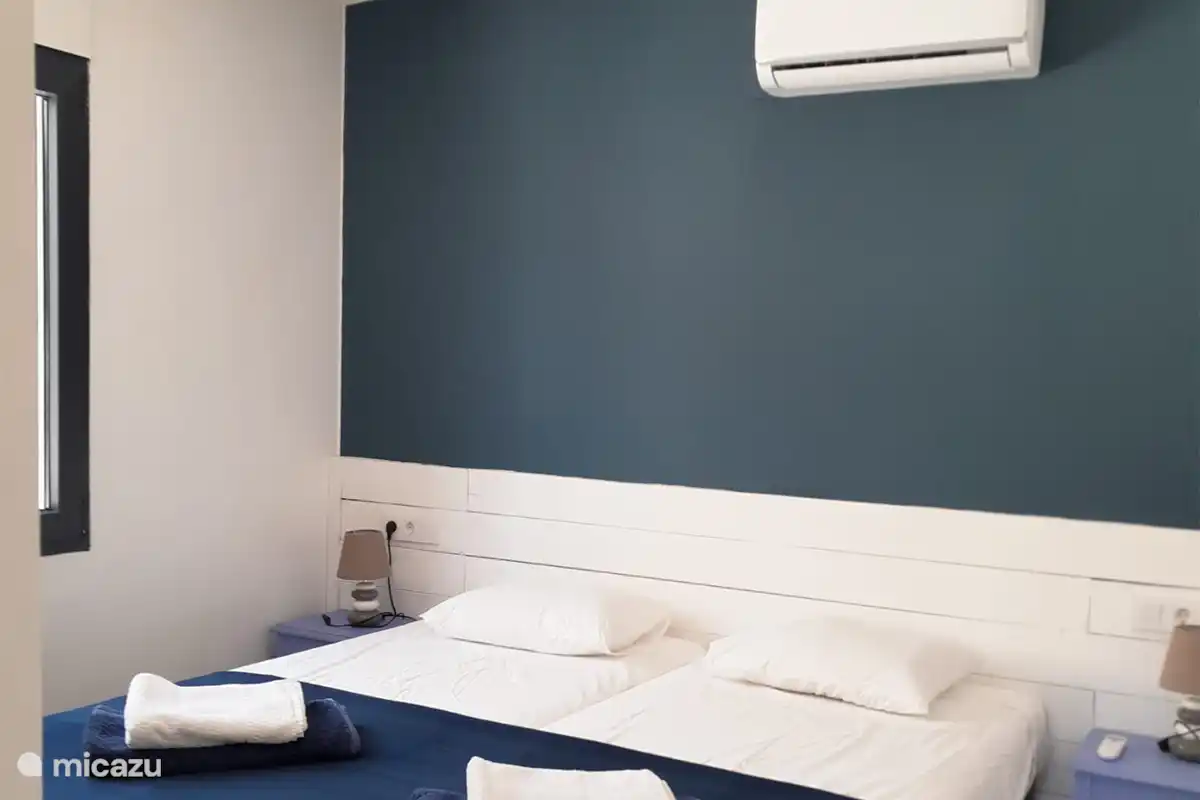 Schlafzimmer mit eigenem Bad