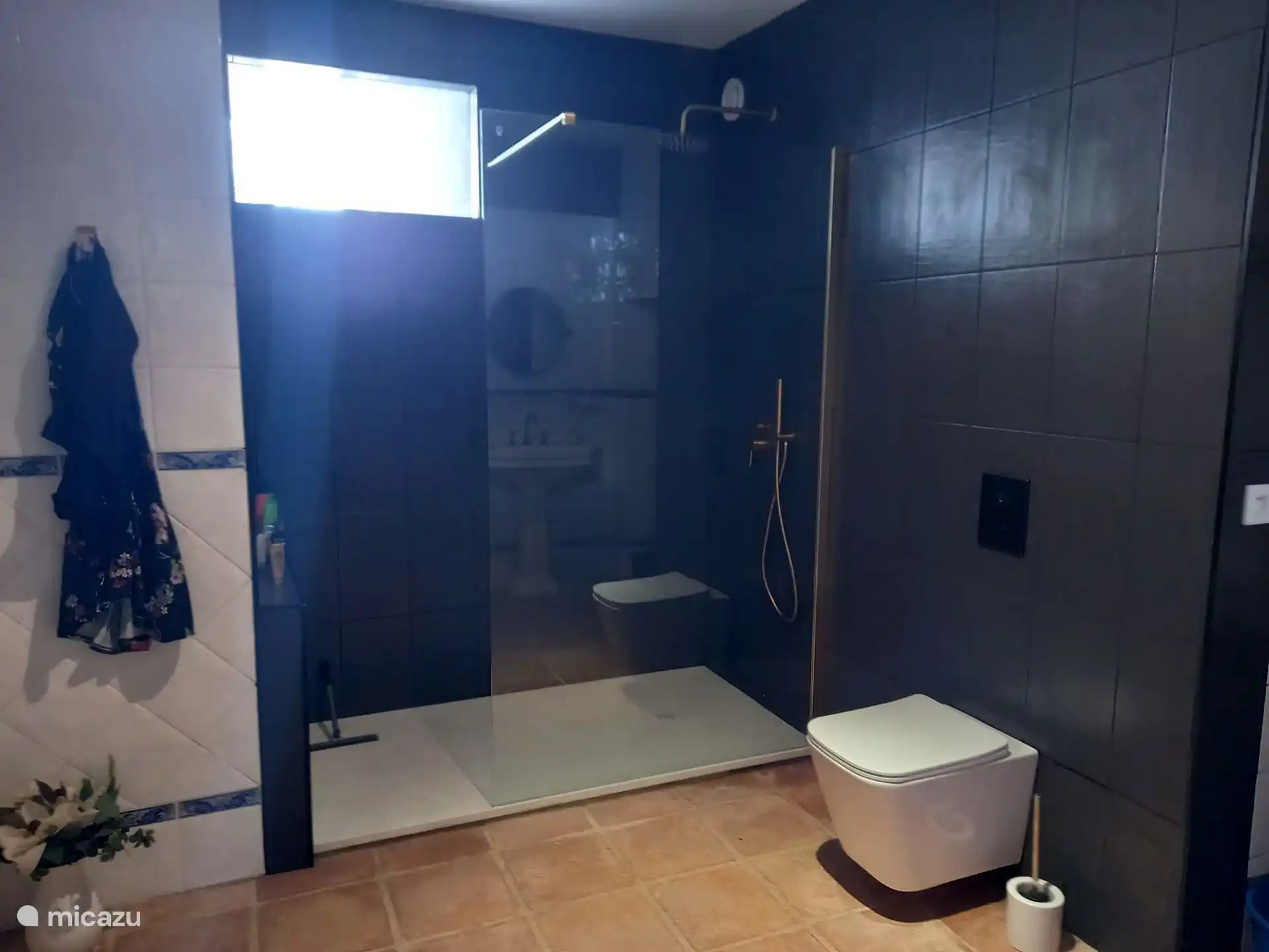 Ducha a ras de suelo