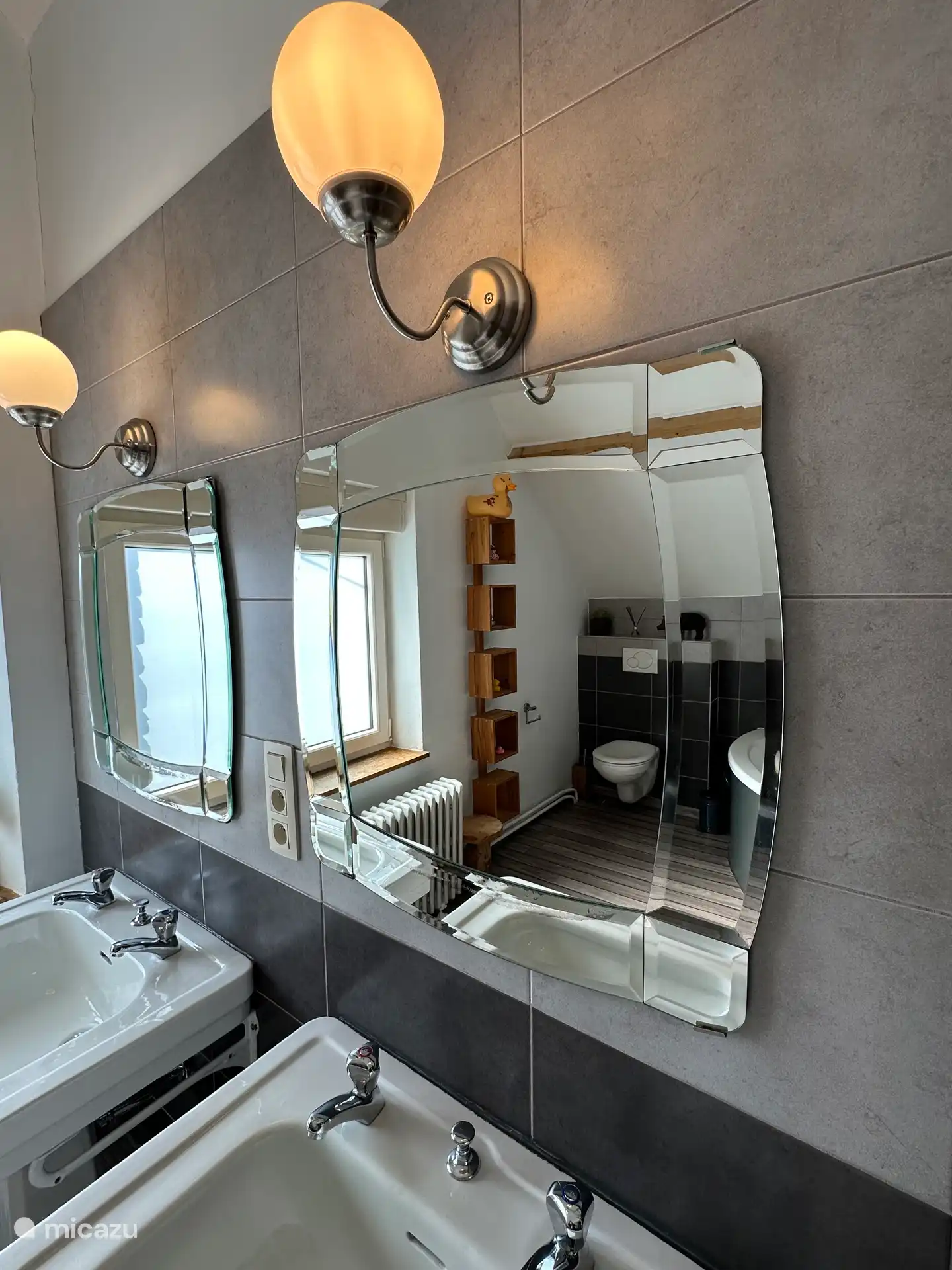 Grande salle de bain 