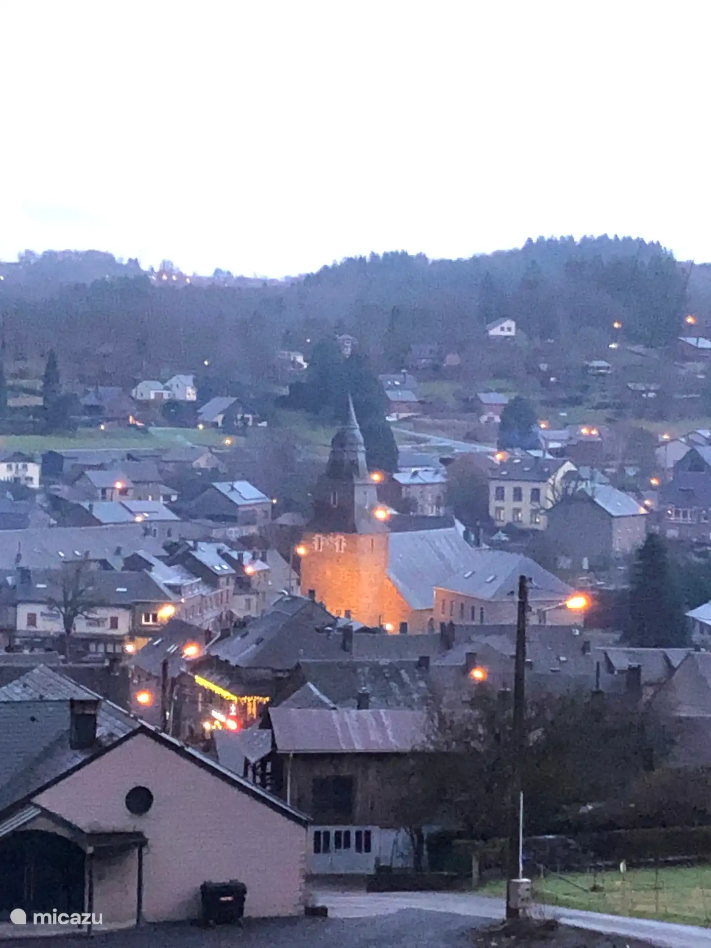 Vue sur le village depuis le balcon