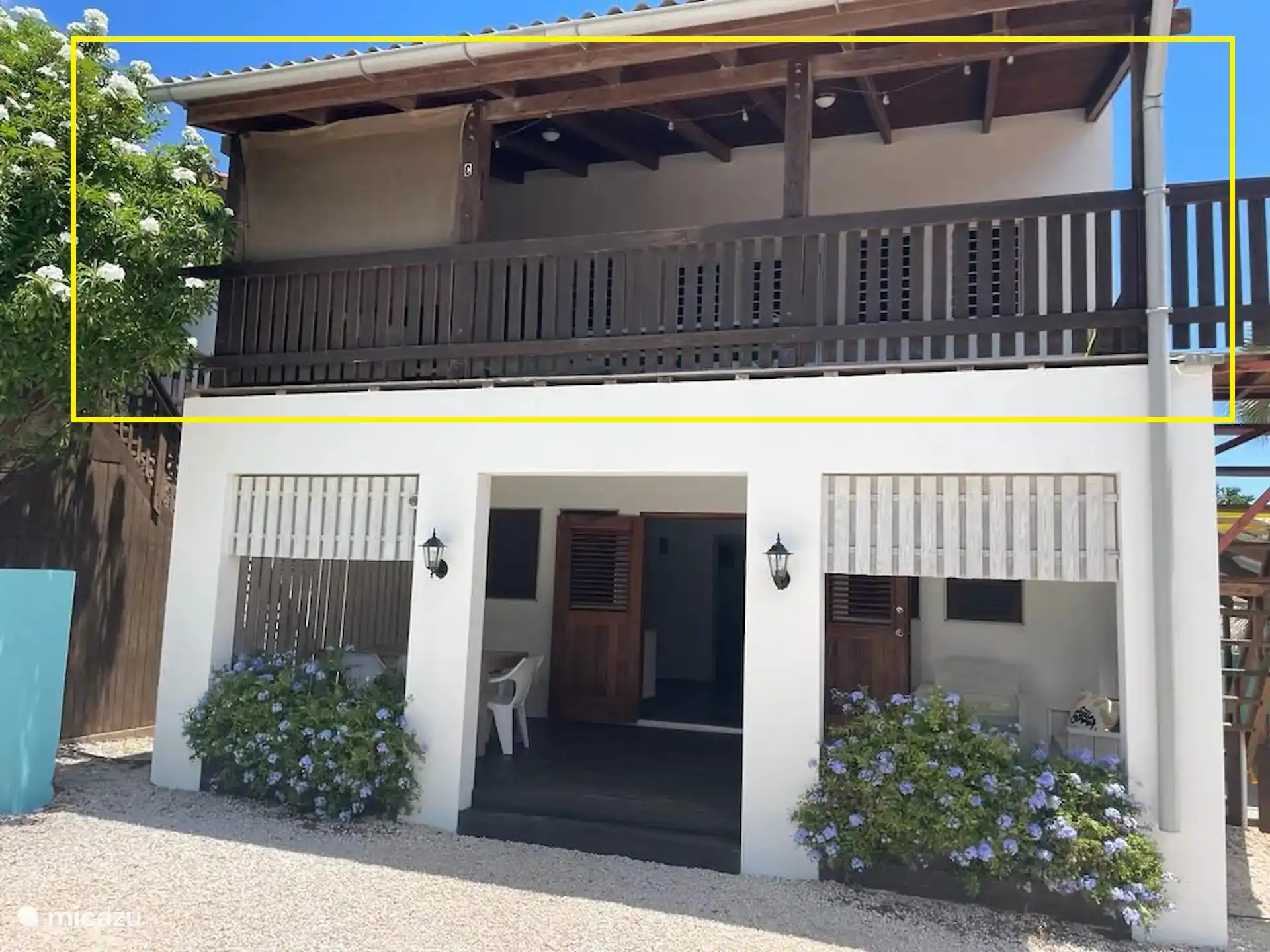 Tienes todo el apartamento de arriba a tu disposición