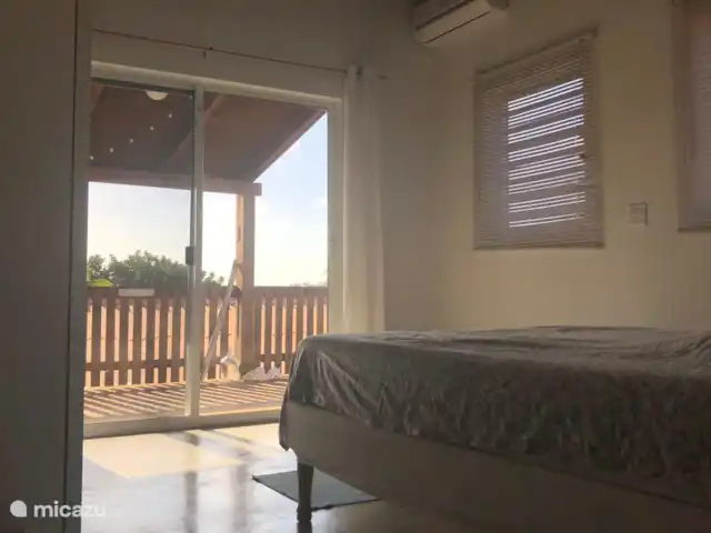 apartamento en Curazao, Banda Arriba (este), Jan Thiel – Sunrise Apartments, cerca del mar 2 amplios dormitorios con una bonita cama y aire acondicionado. Buen sueño garantizado.
Amplio armario